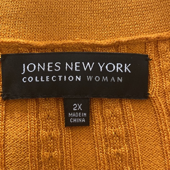 Jones New York - rayon/nylon sweater in great condition. - Picture 3 of 7
